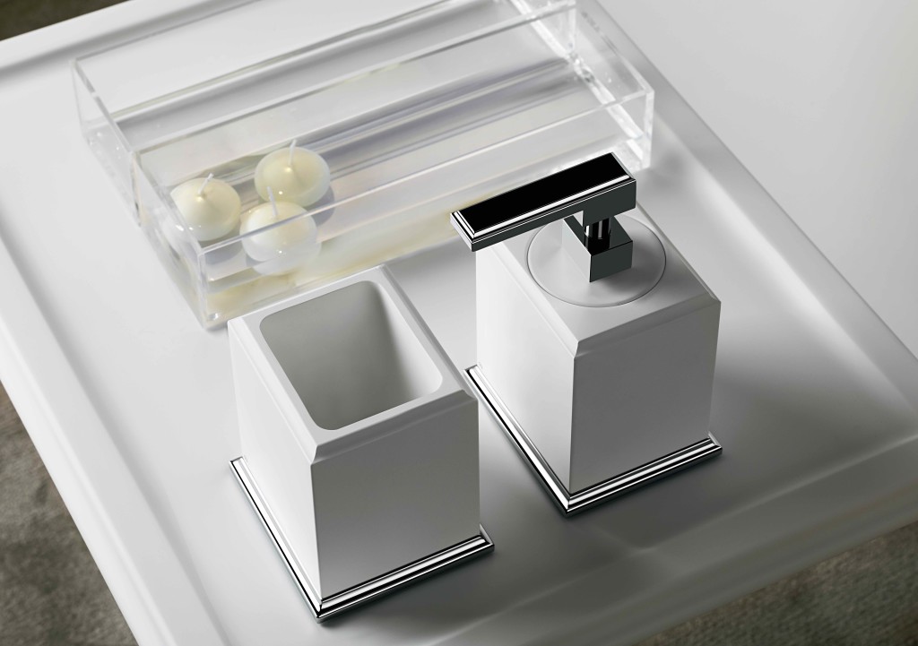 Fascino Gessi glass holder and dispenser