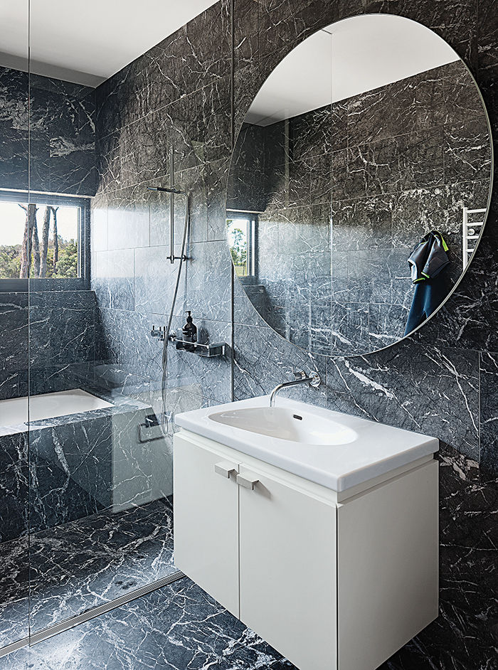 tread_lightly-australia-marble-bathroom-palomba-sink