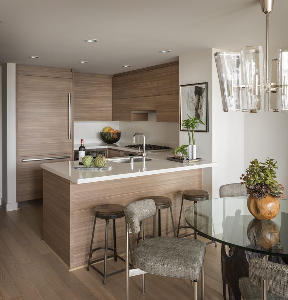 Pulp Design Studios Handsome Highrise - Kitchen and Dining