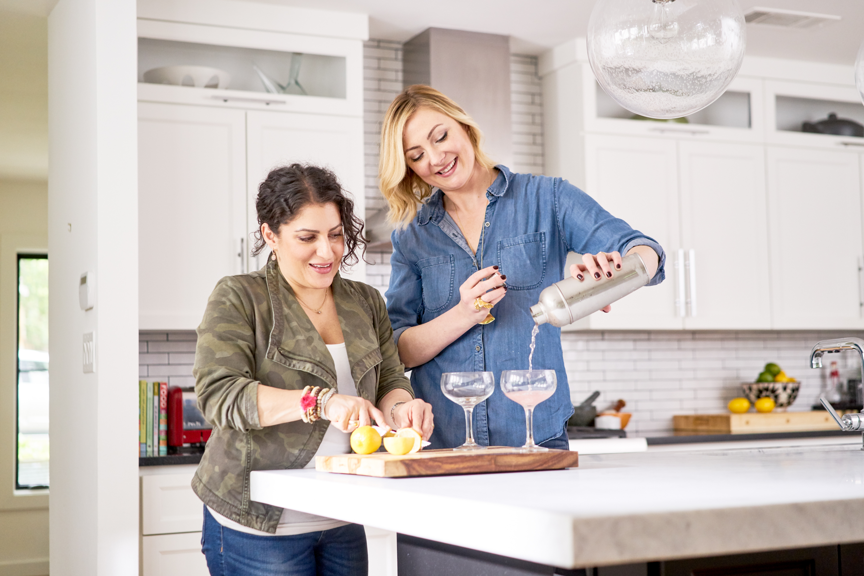 Entertaining experts, style experts, how to entertain, modern kitchen, designers who entertain