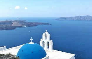 The Pulp Travel Guide to Santorini